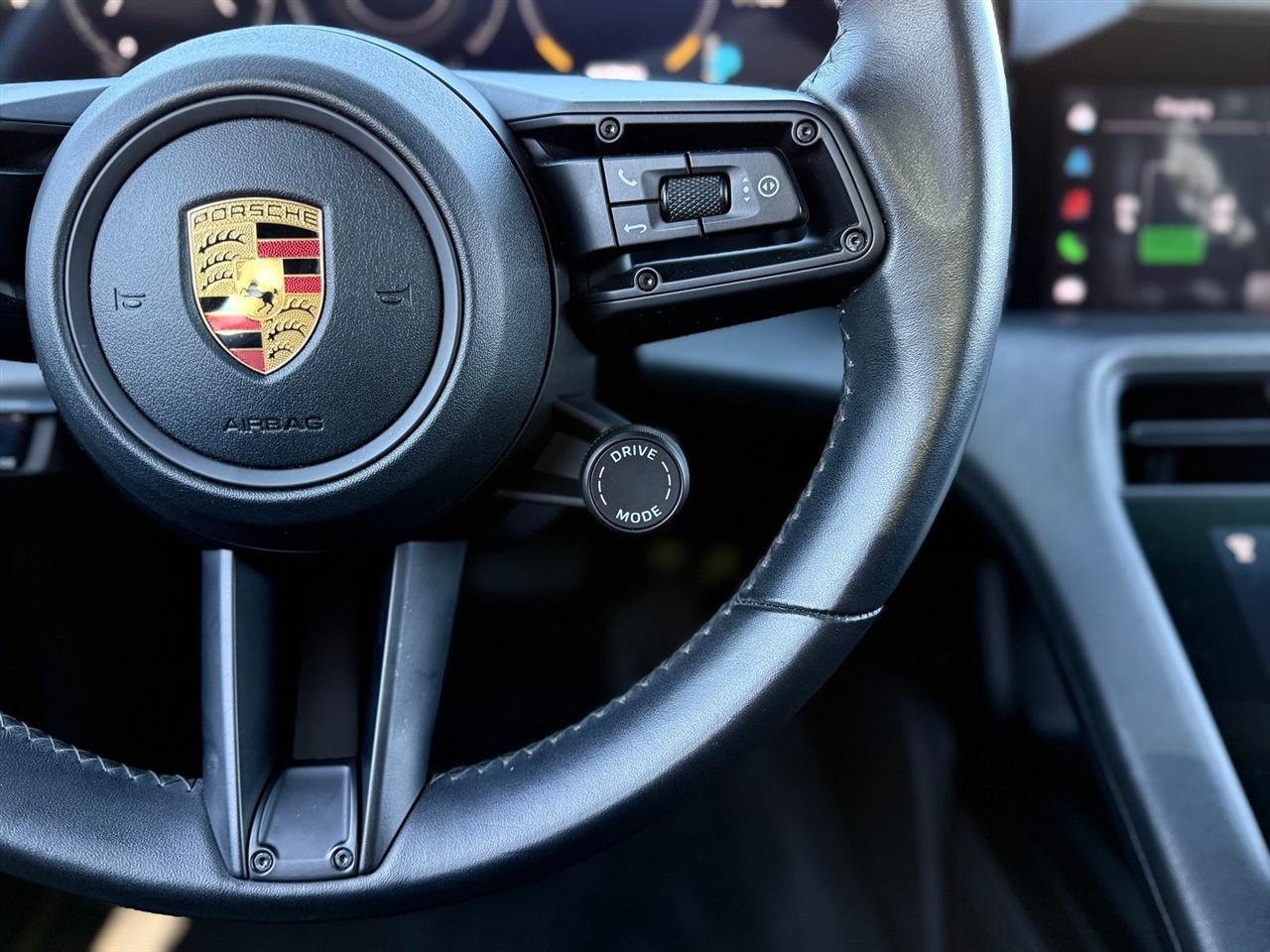 Porsche Taycan  2020