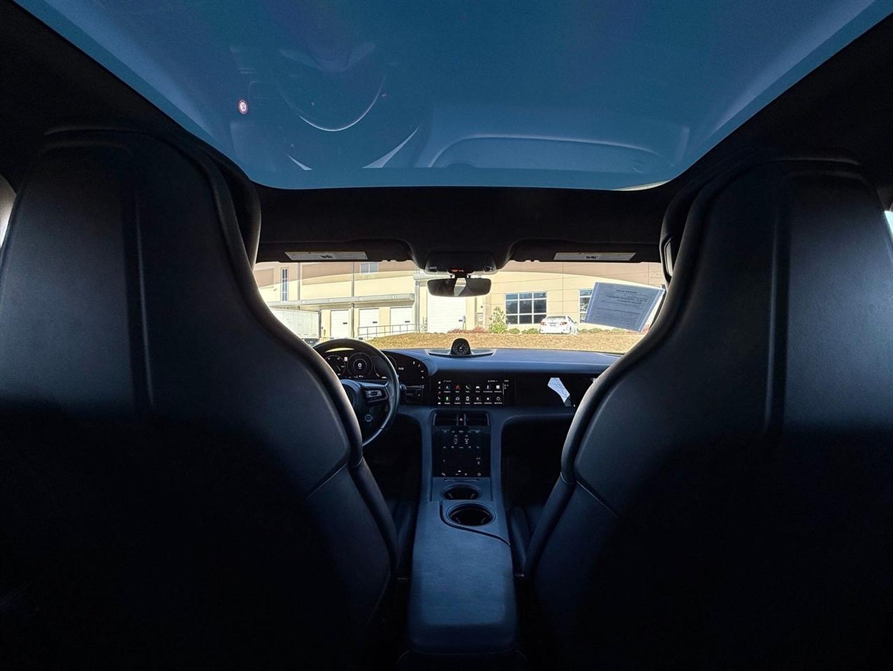 Porsche Taycan  2020