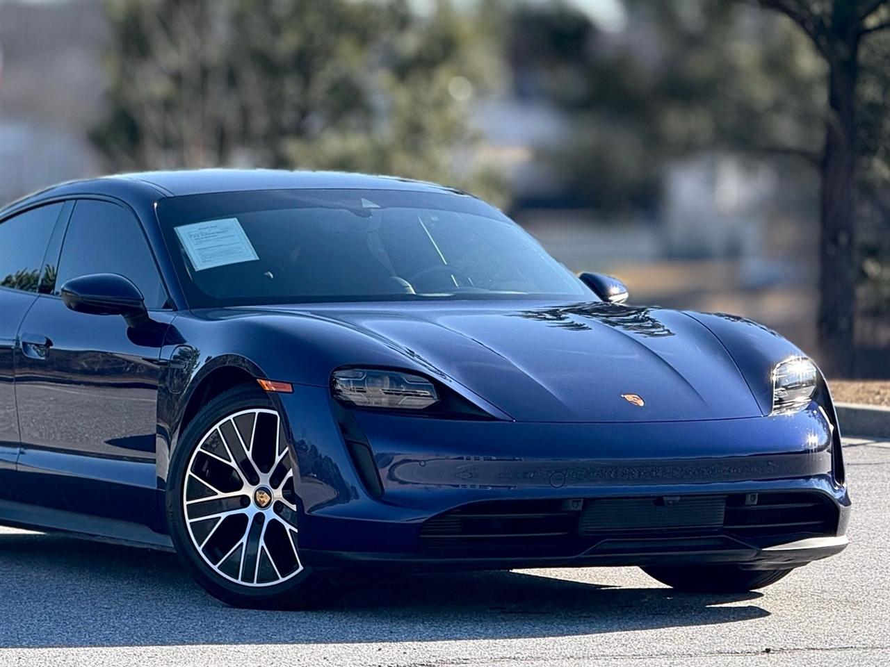 Porsche Taycan  2020