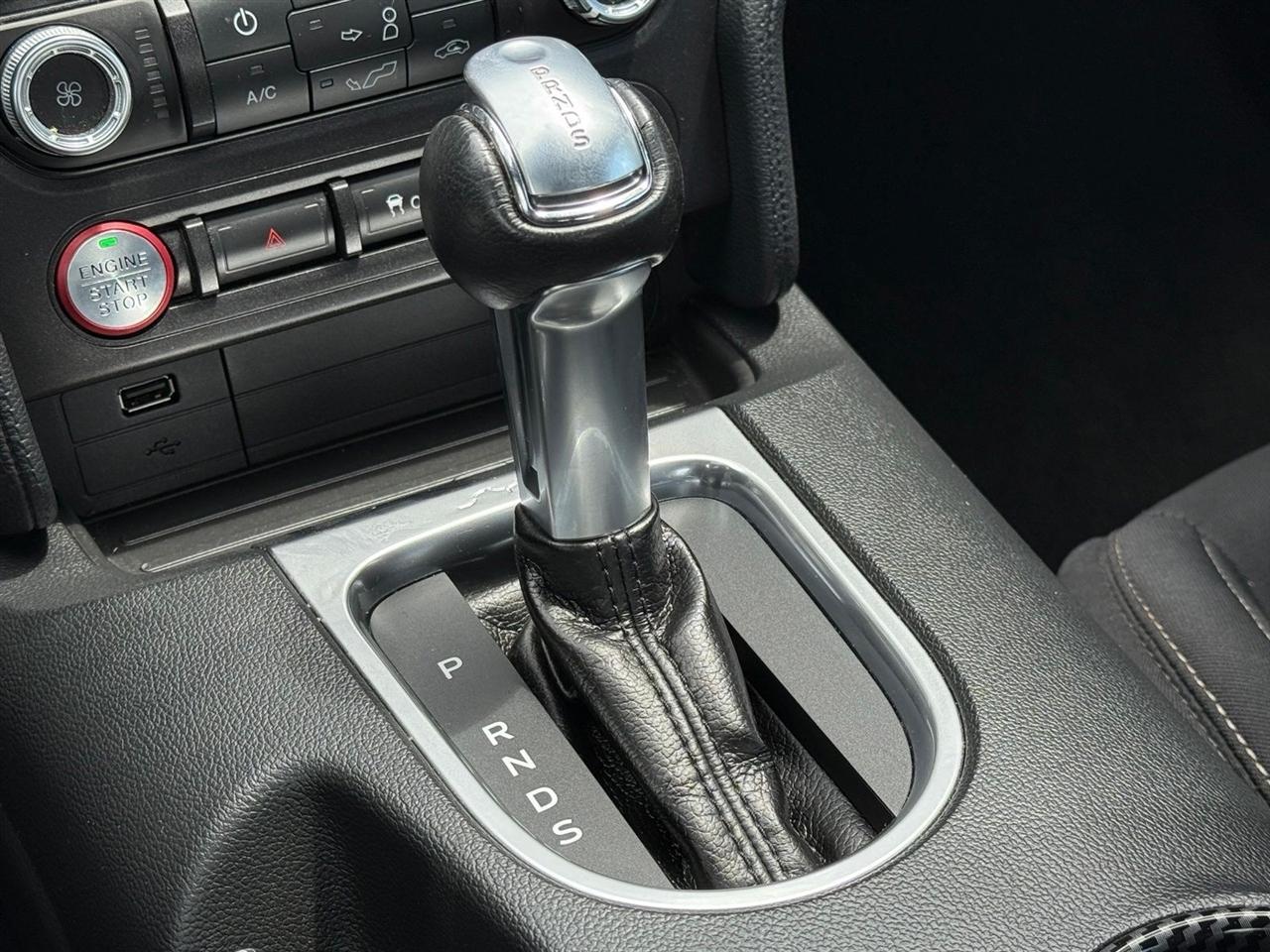 Ford Mustang  2019