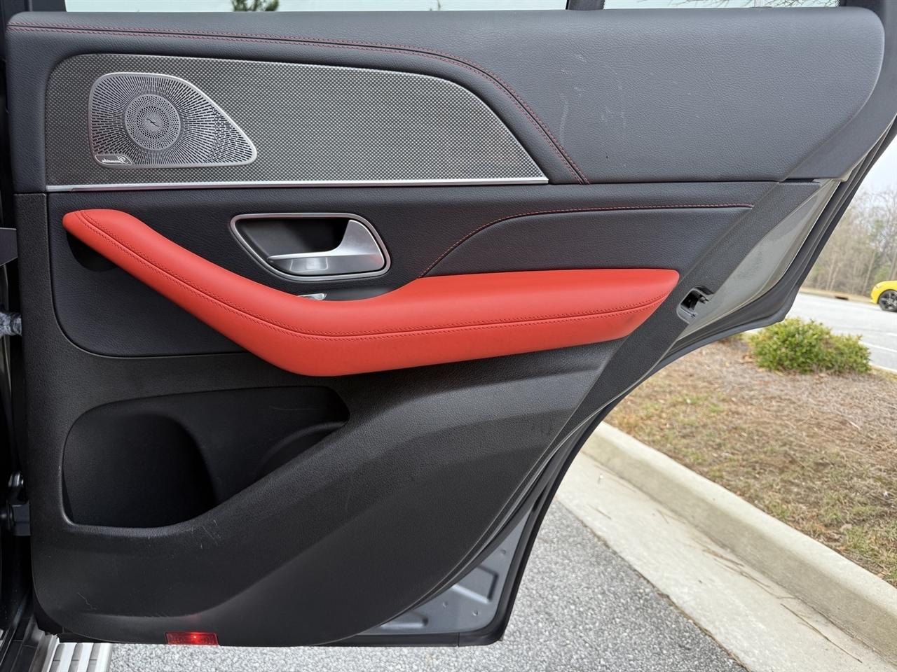 Mercedes-Benz GLE  2023