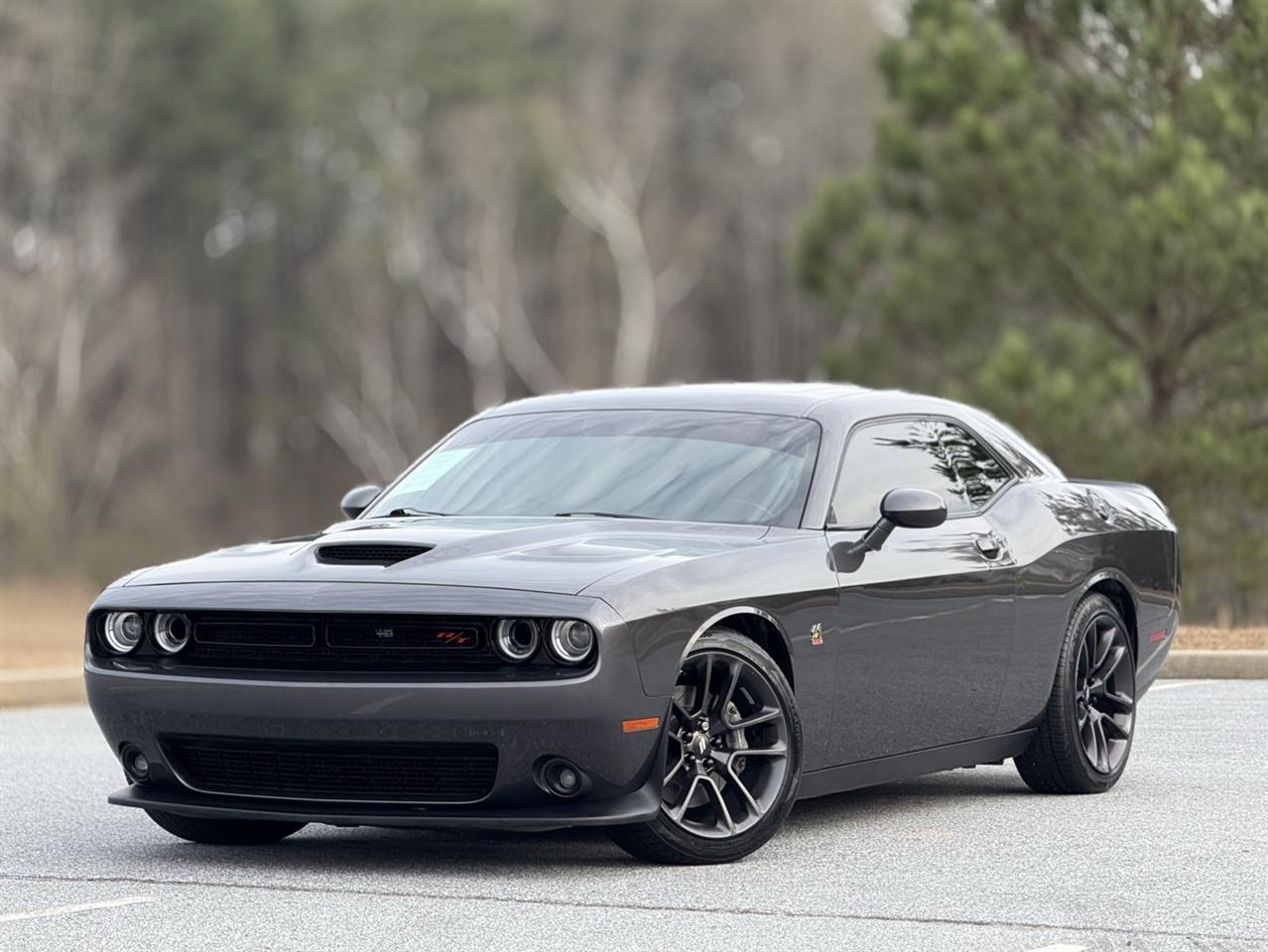 Dodge Challenger  2020