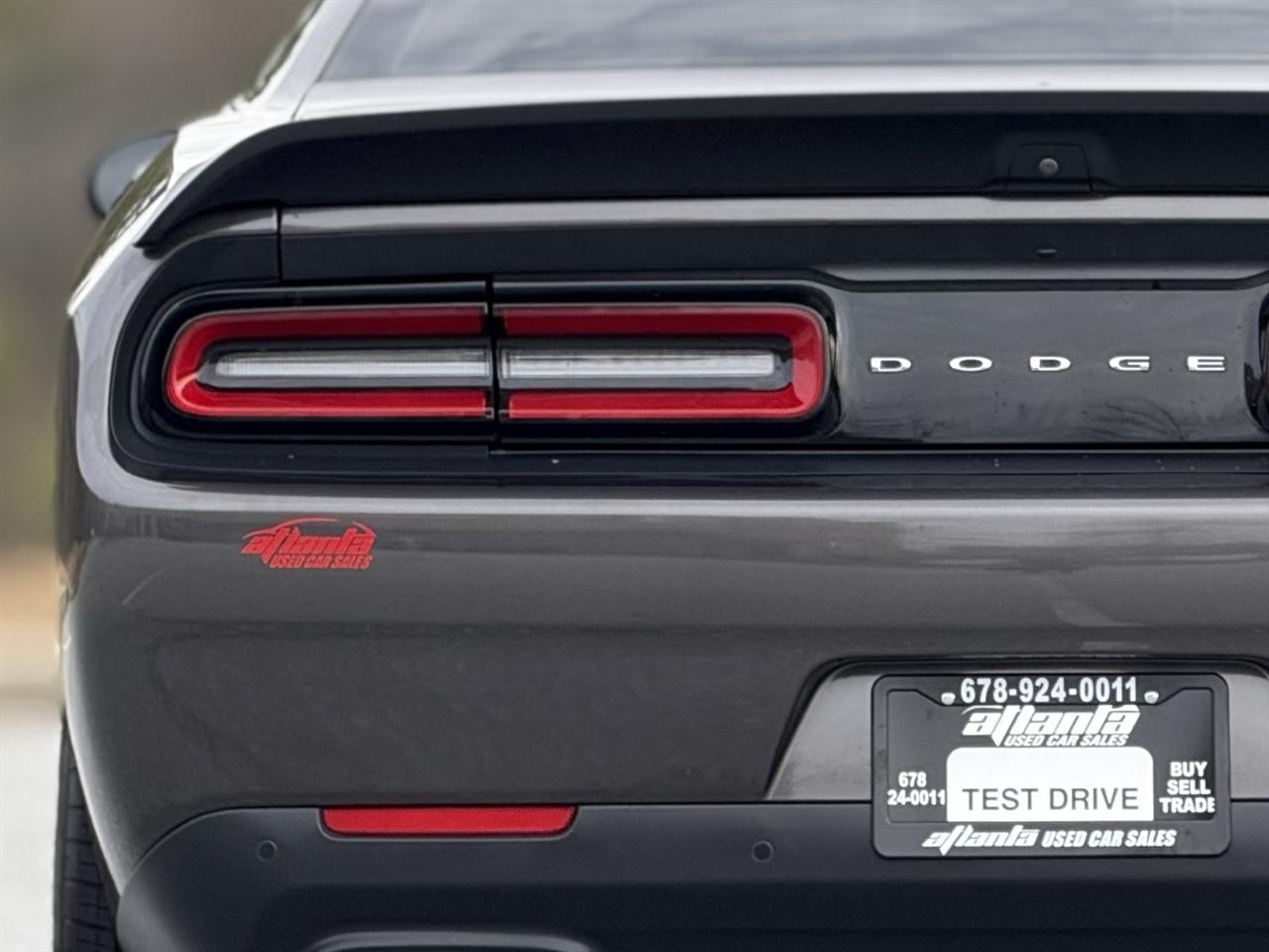 Dodge Challenger  2020