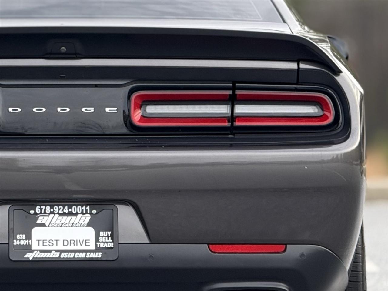 Dodge Challenger  2020