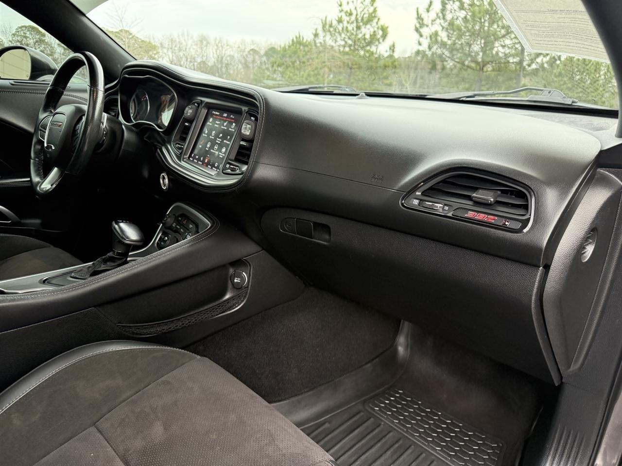 Dodge Challenger  2020