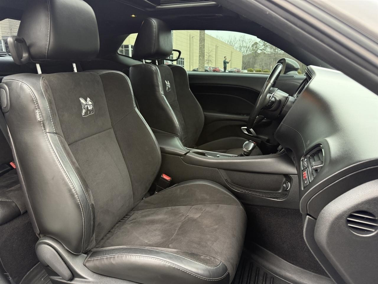 Dodge Challenger  2020