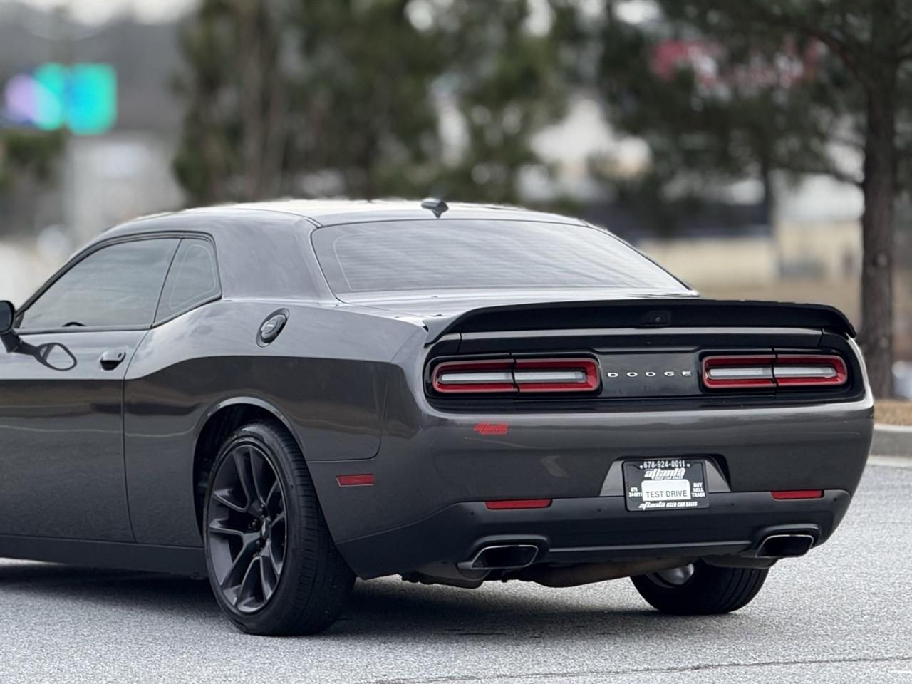 Dodge Challenger  2020