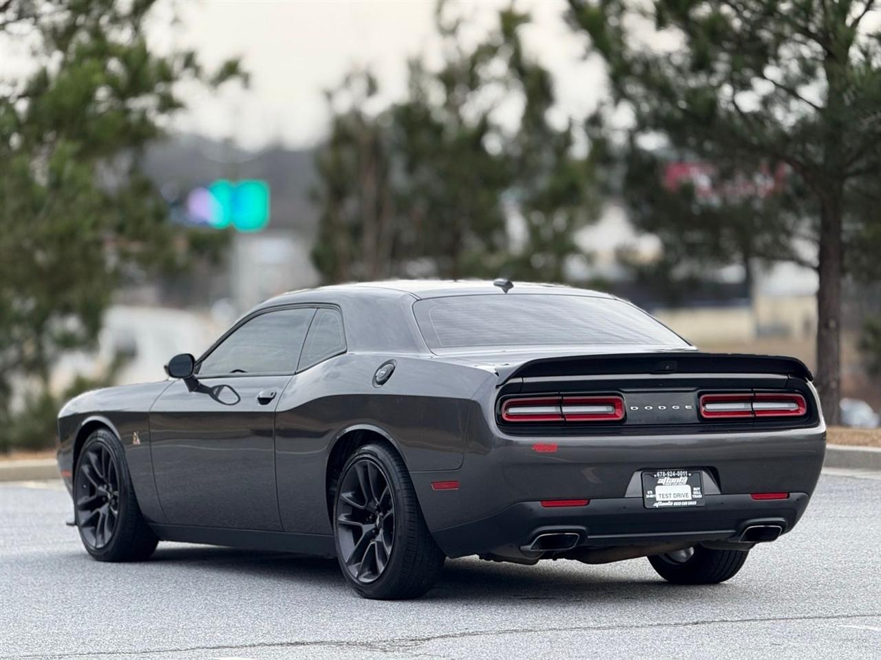 Dodge Challenger  2020