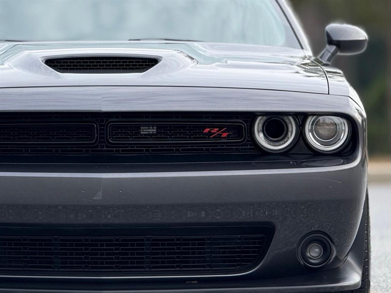 Dodge Challenger  2020