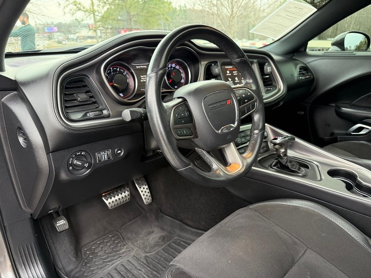 Dodge Challenger  2020