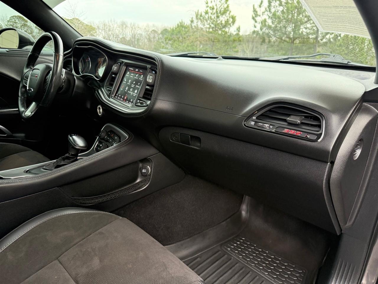 Dodge Challenger  2020