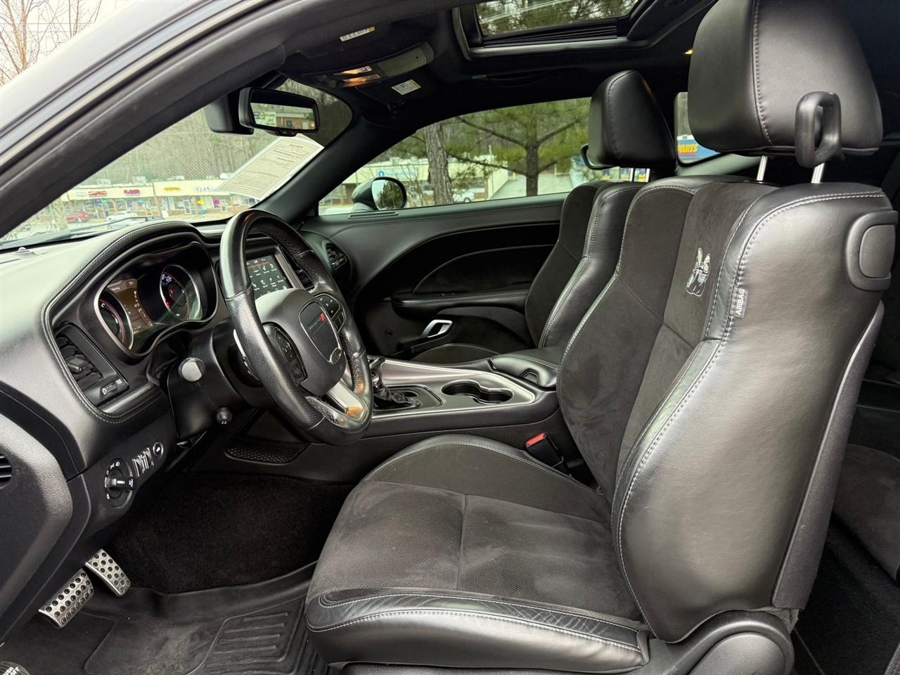 Dodge Challenger  2020