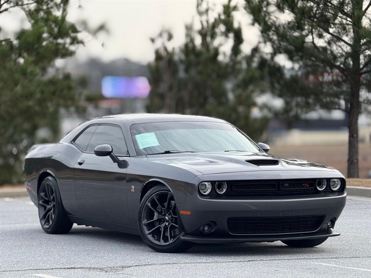 Dodge Challenger  2020