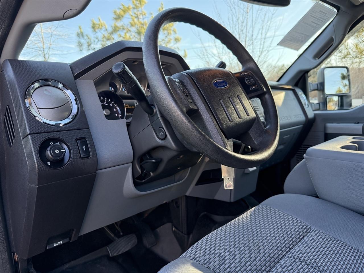 Ford Super Duty F-250 SRW  2015