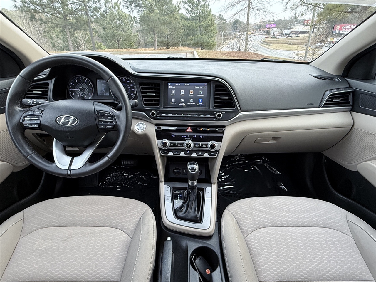 Hyundai Elantra  2020