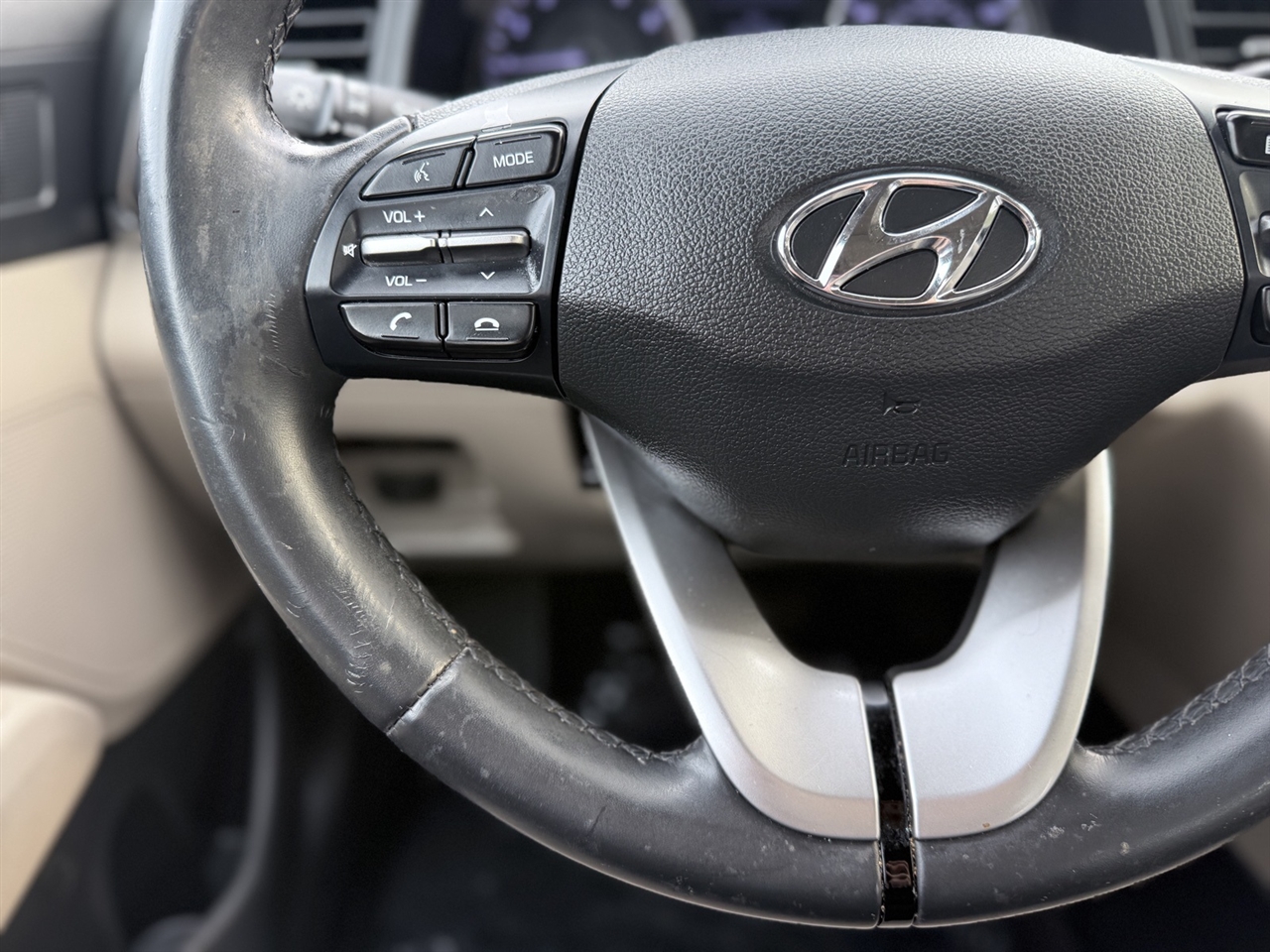 Hyundai Elantra  2020