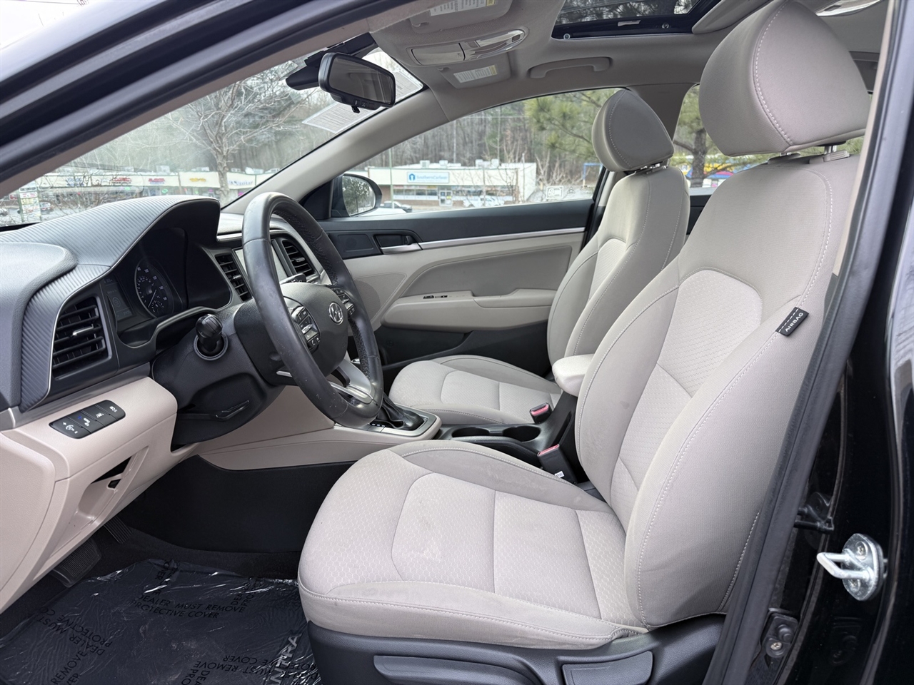 Hyundai Elantra  2020