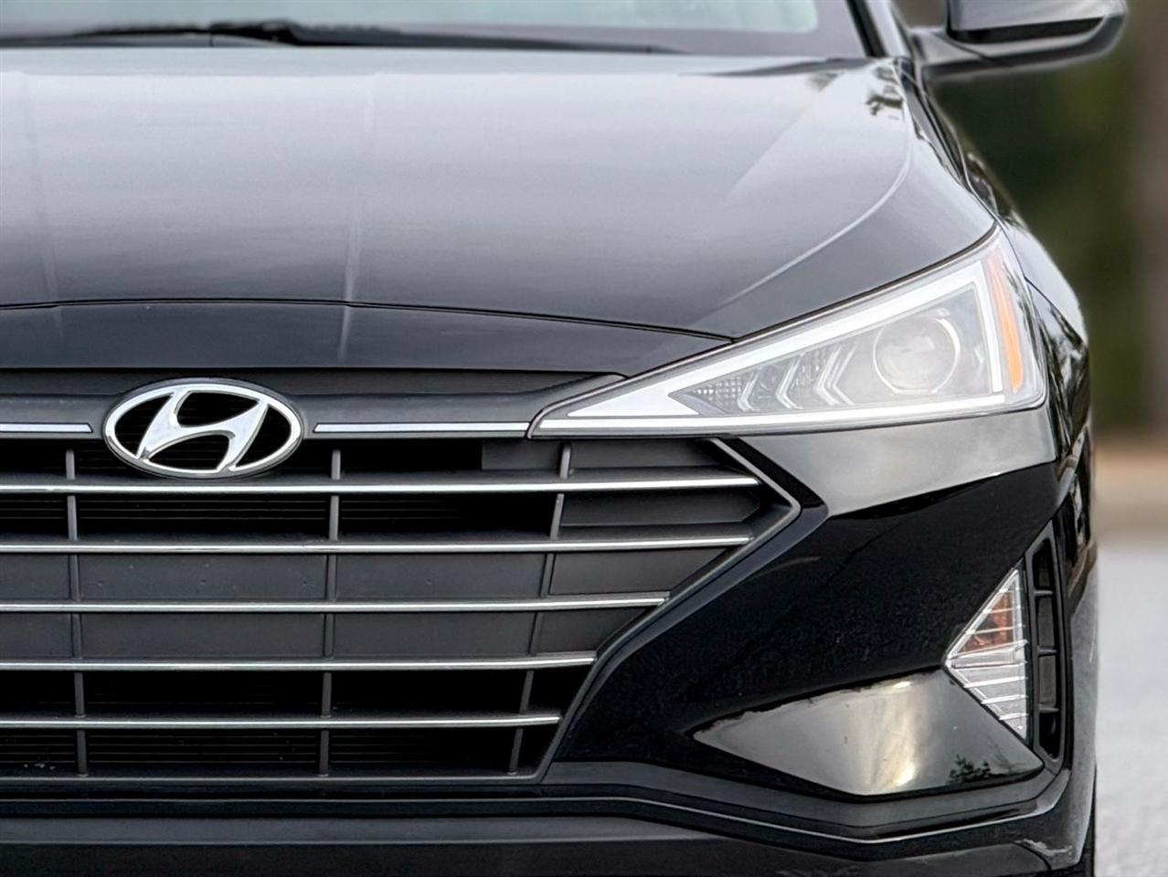 Hyundai Elantra  2020