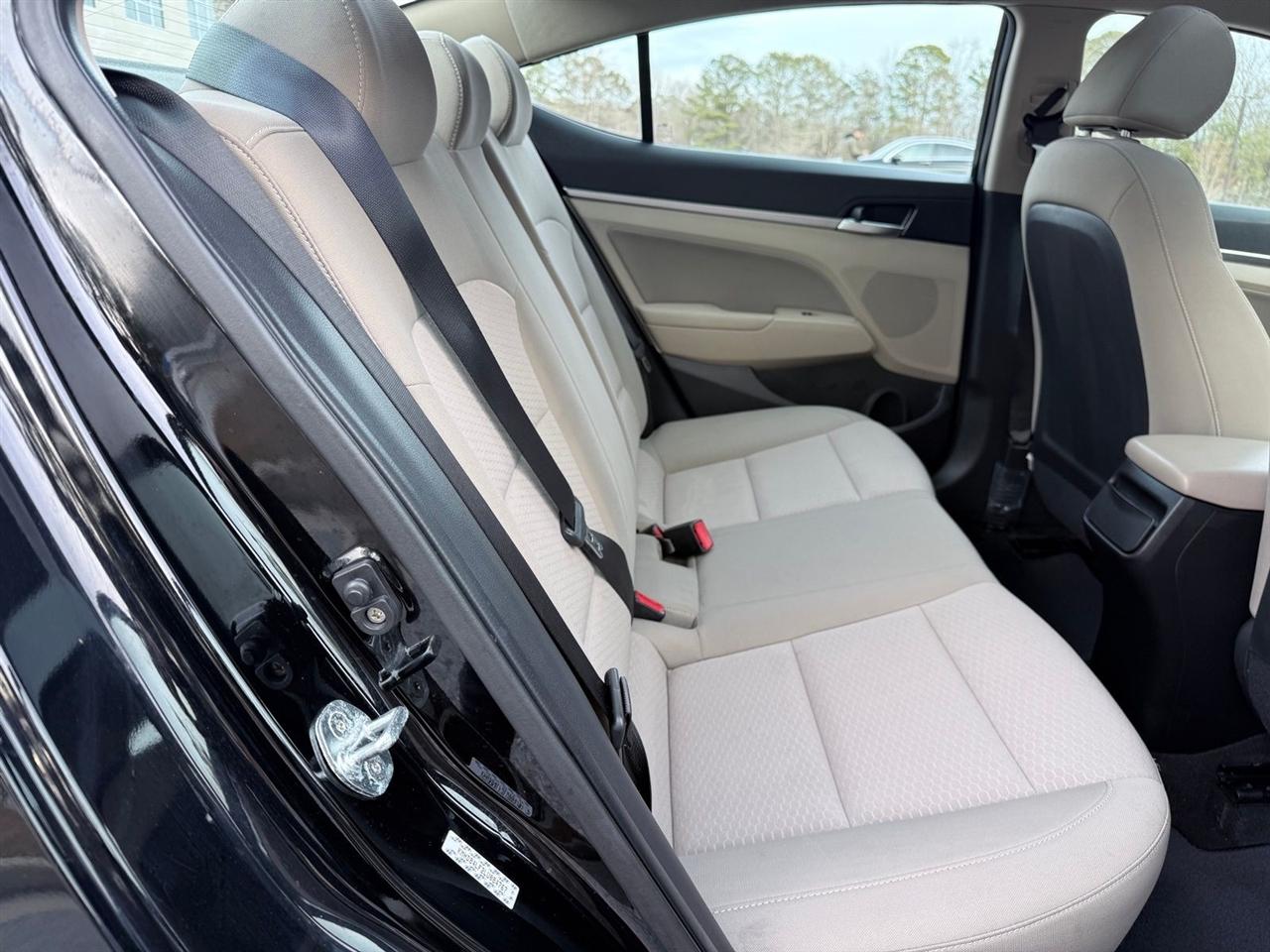 Hyundai Elantra  2020