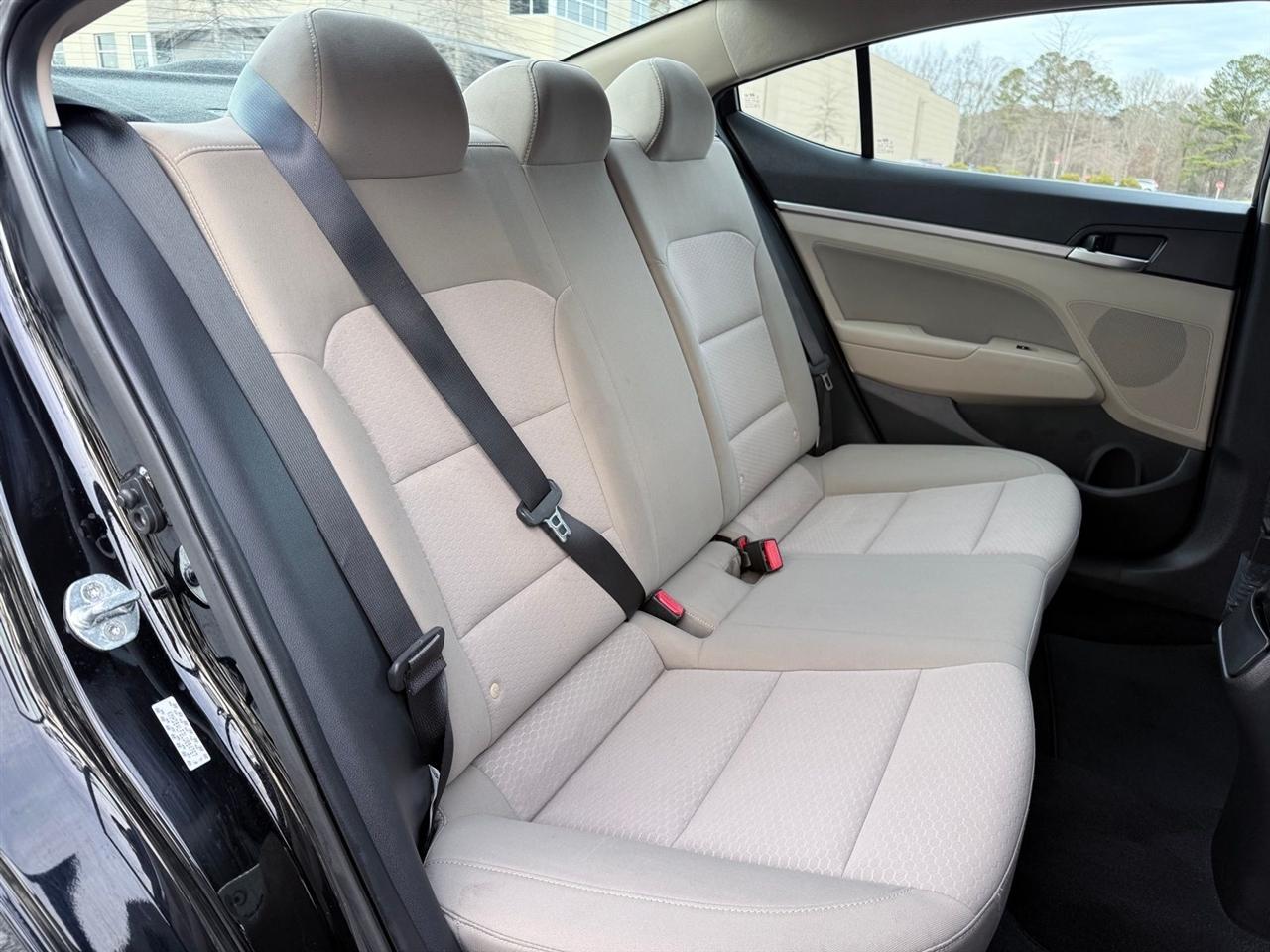 Hyundai Elantra  2020