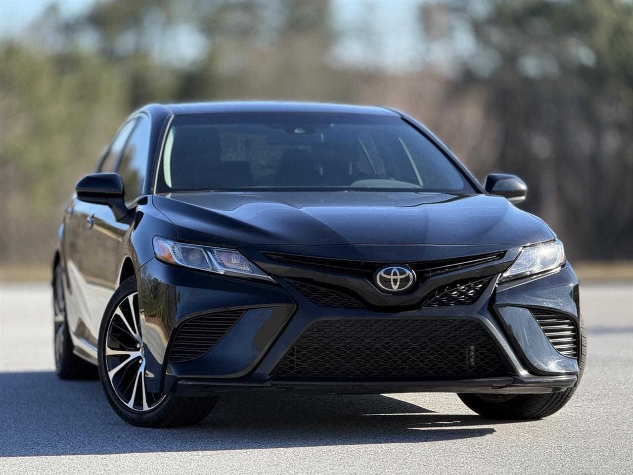 Toyota Camry  2018