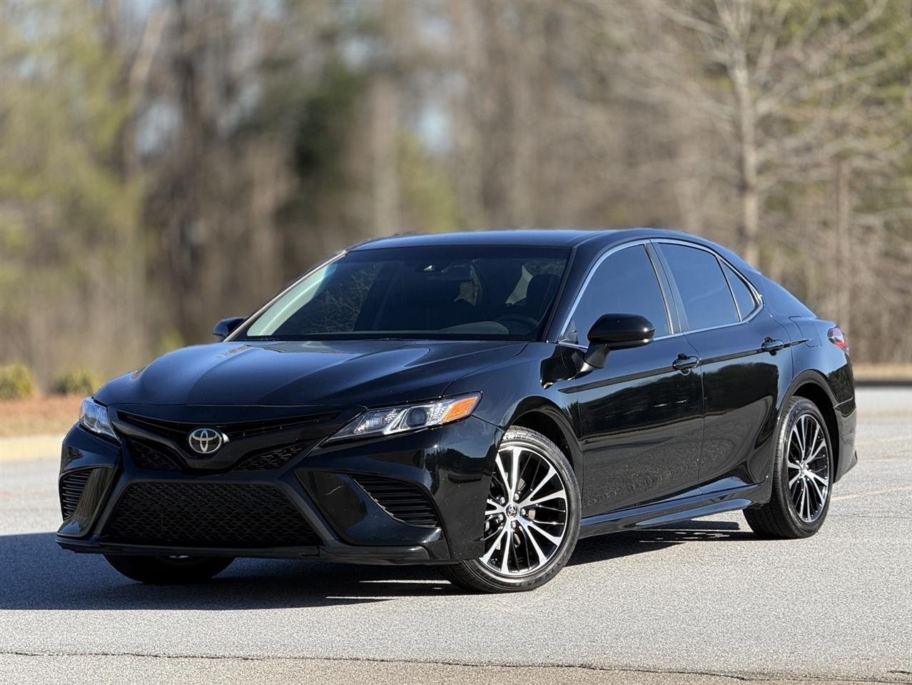 Toyota Camry  2018