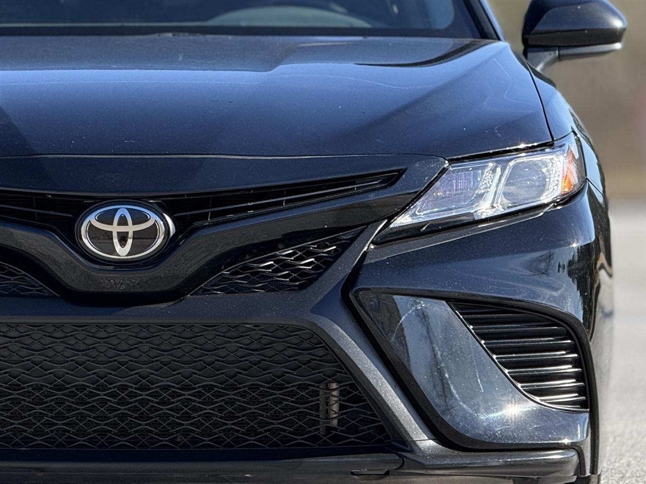 Toyota Camry  2018