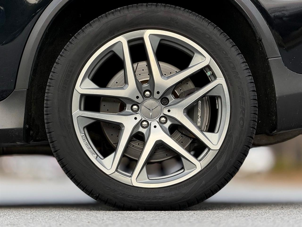 Mercedes-Benz GLC  2019