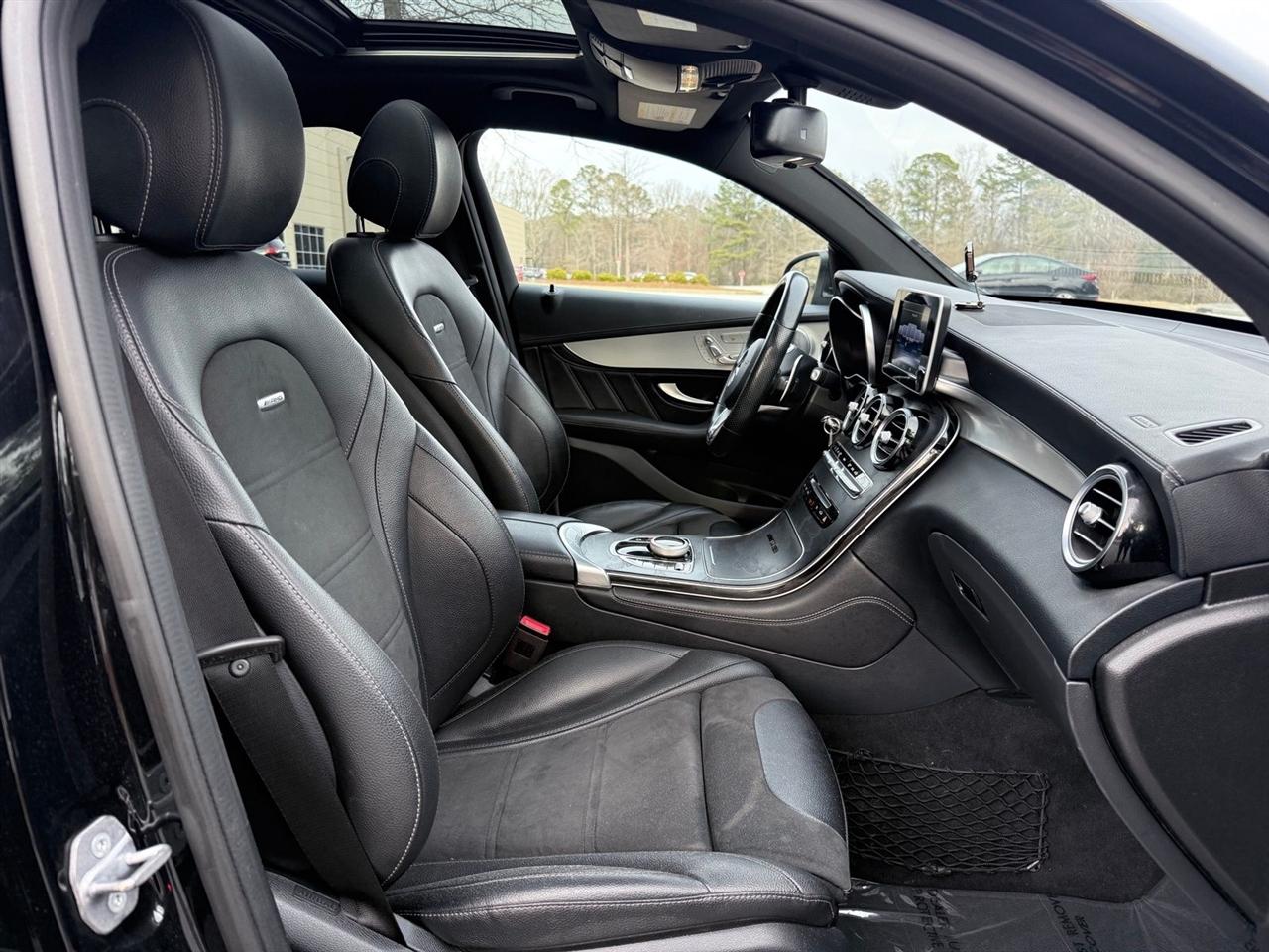 Mercedes-Benz GLC  2019