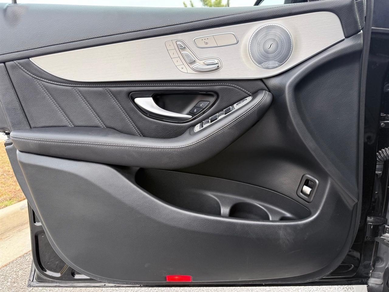 Mercedes-Benz GLC  2019