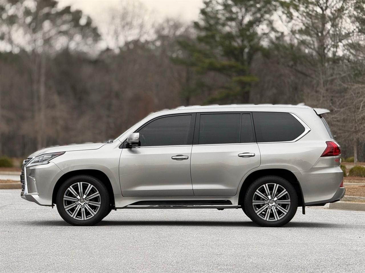 Lexus LX 570  2016