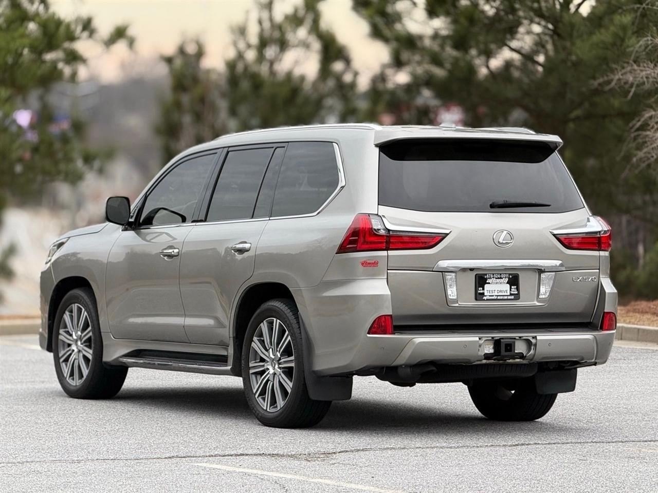 Lexus LX 570  2016