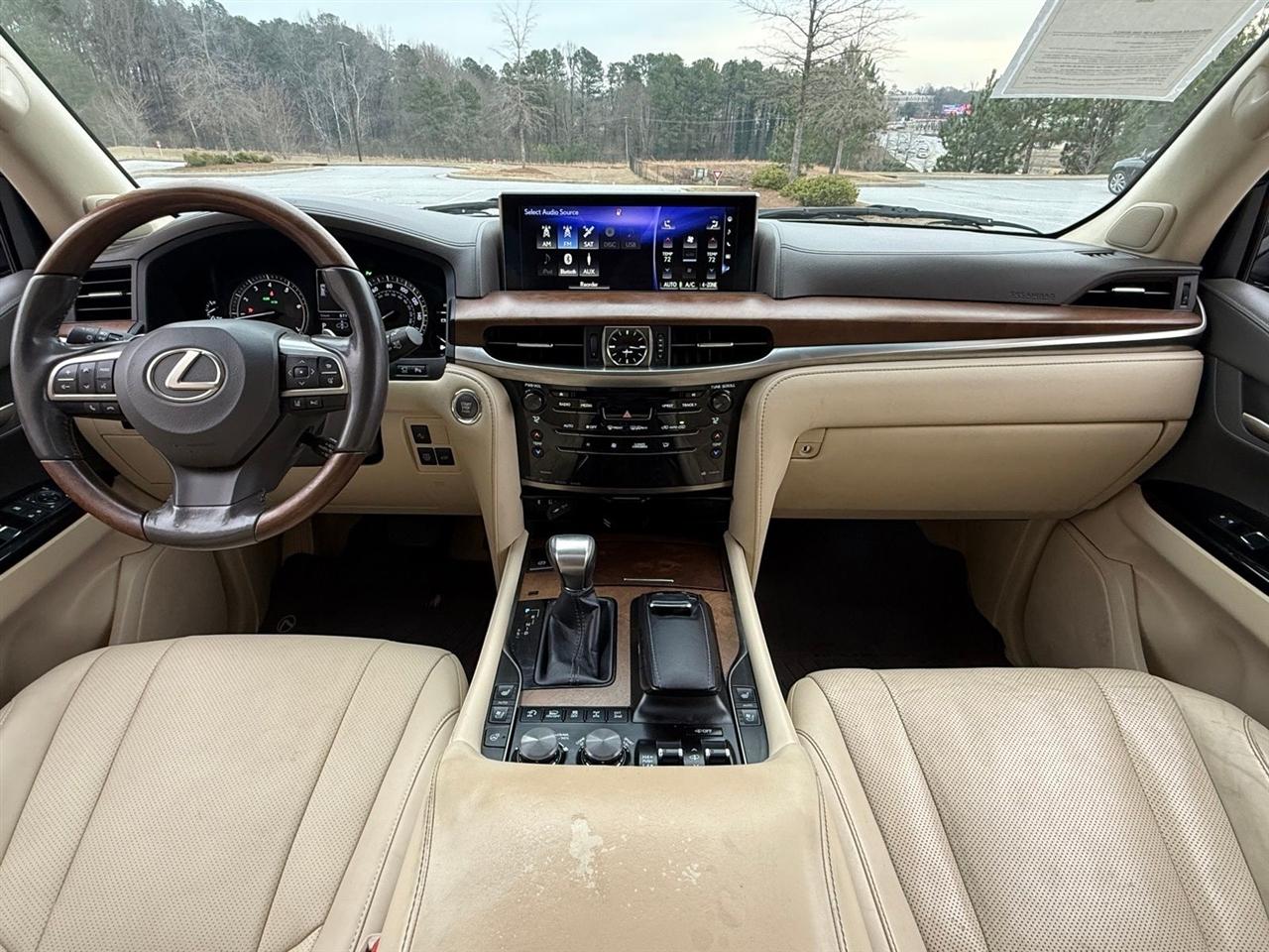 Lexus LX 570  2016