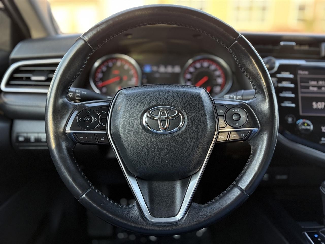 Toyota Camry  2018