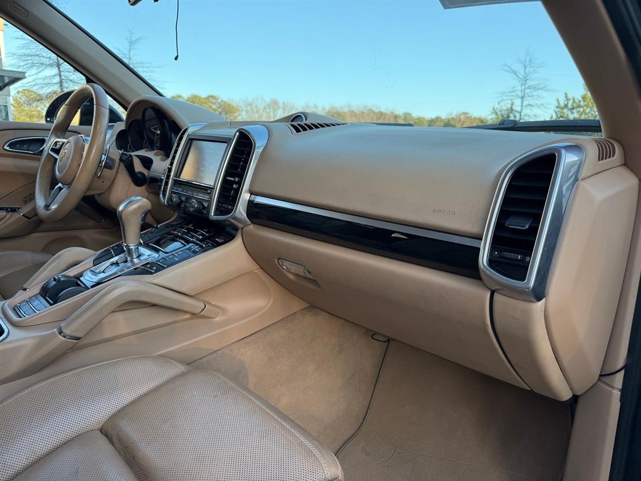 Porsche Cayenne  2016