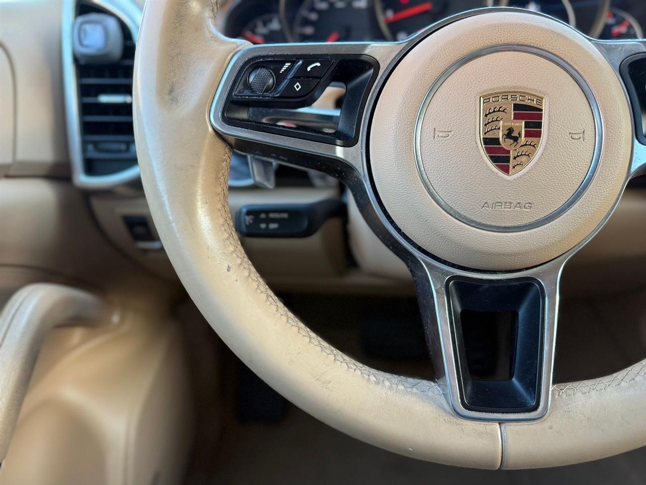 Porsche Cayenne  2016