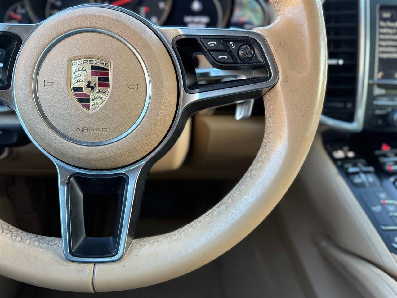 Porsche Cayenne  2016