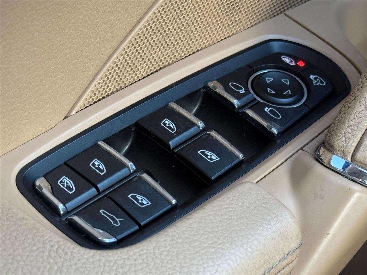 Porsche Cayenne  2016