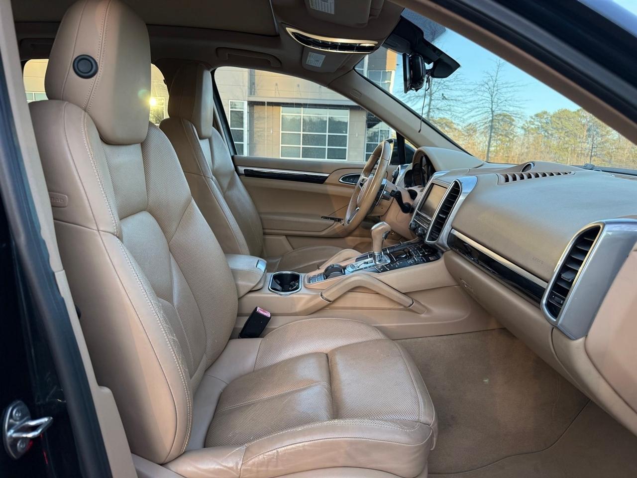 Porsche Cayenne  2016