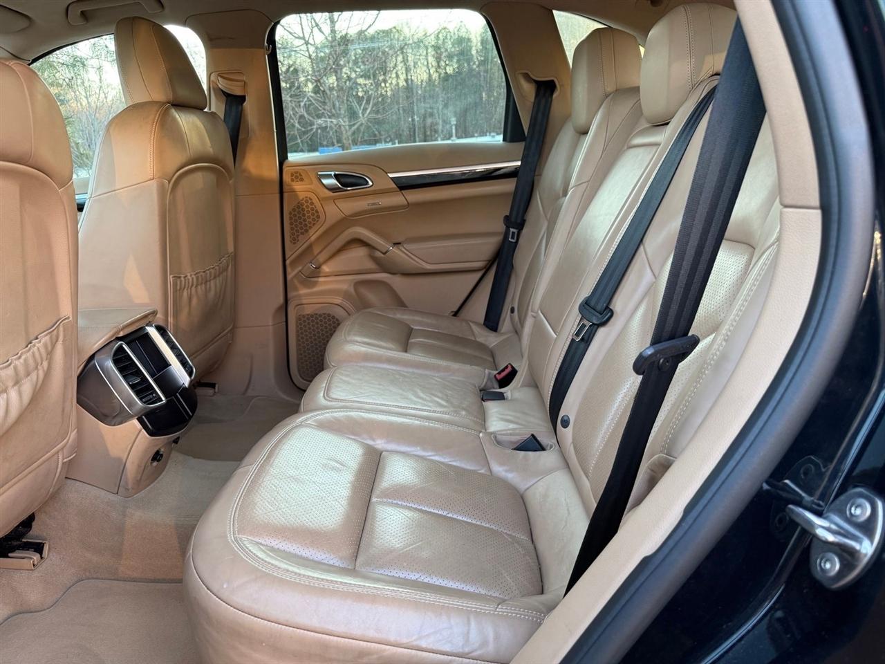 Porsche Cayenne  2016