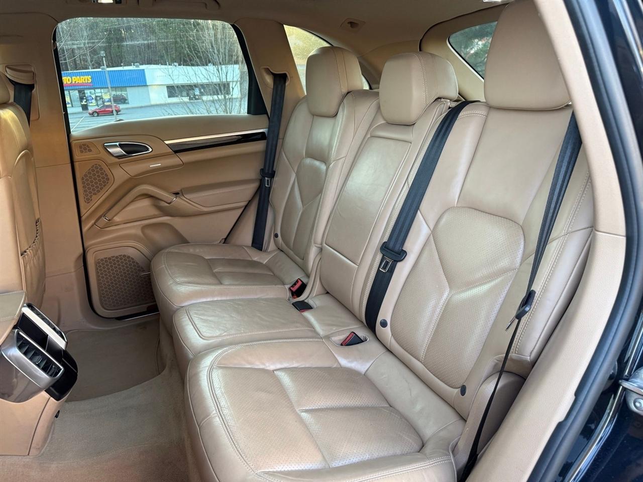 Porsche Cayenne  2016