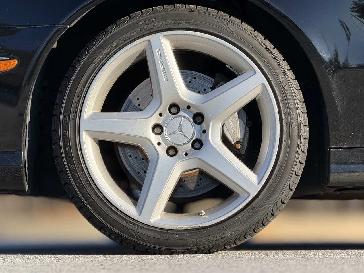 Mercedes-Benz E-Class  2009