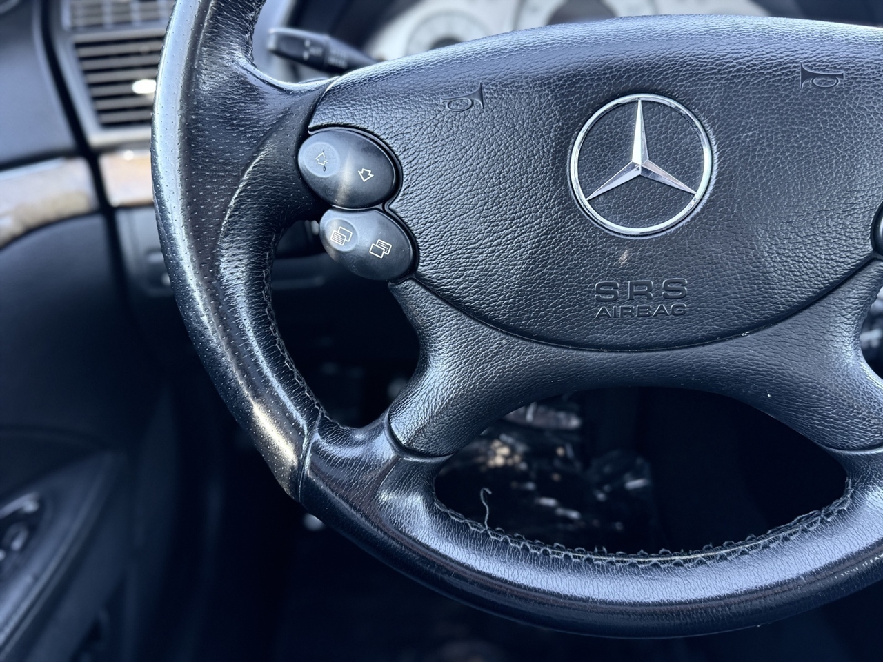 Mercedes-Benz E-Class  2009