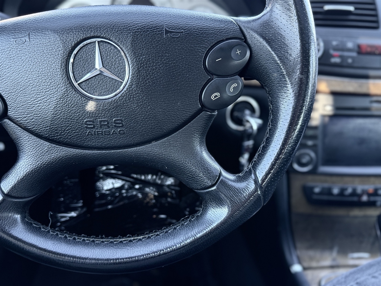 Mercedes-Benz E-Class  2009