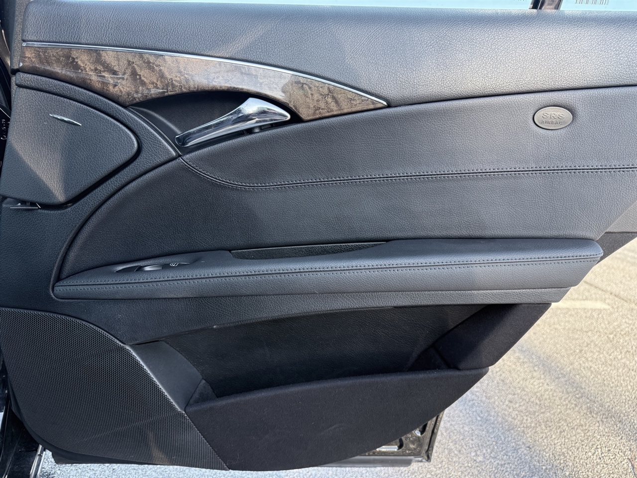 Mercedes-Benz E-Class  2009