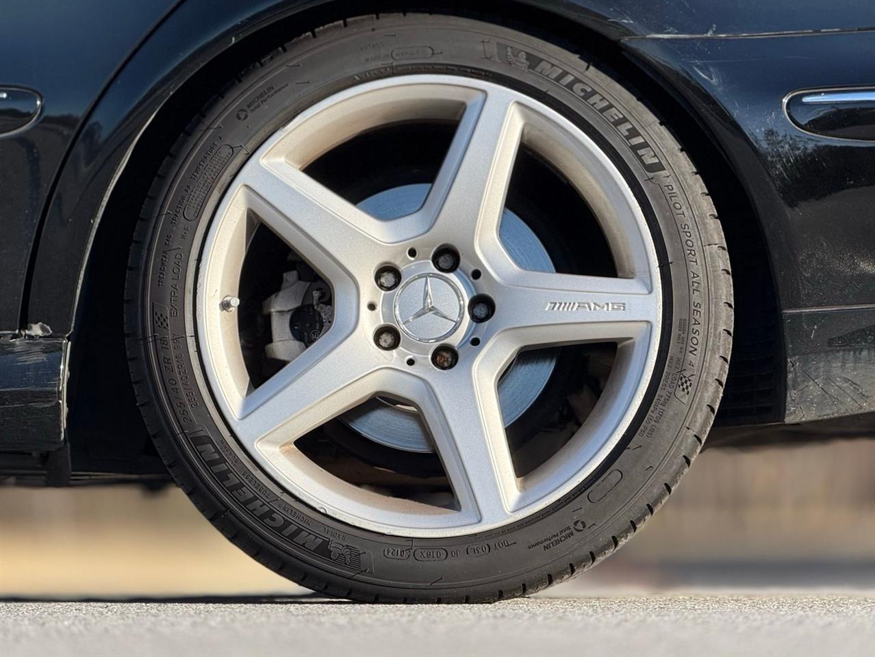 Mercedes-Benz E-Class  2009