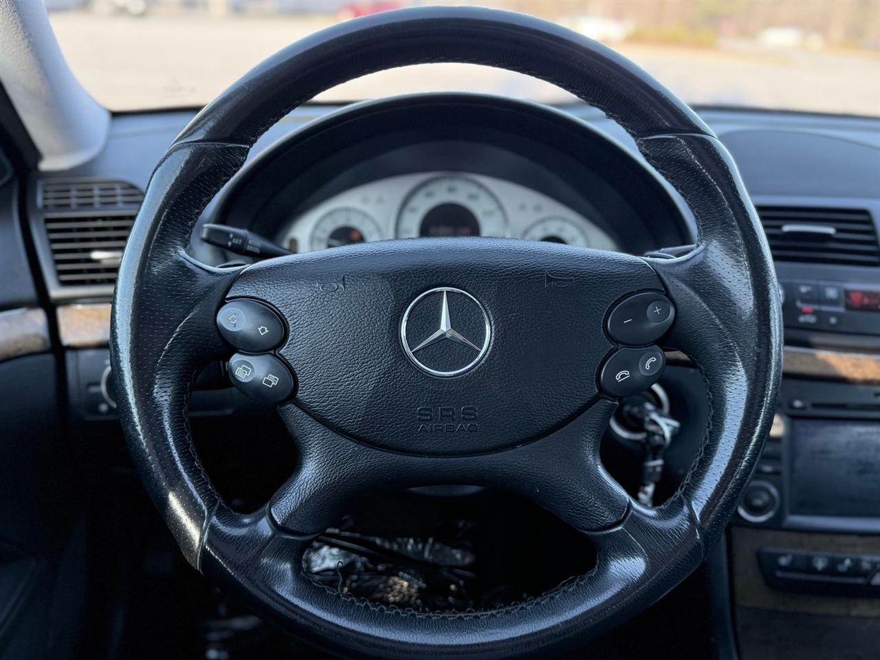 Mercedes-Benz E-Class  2009