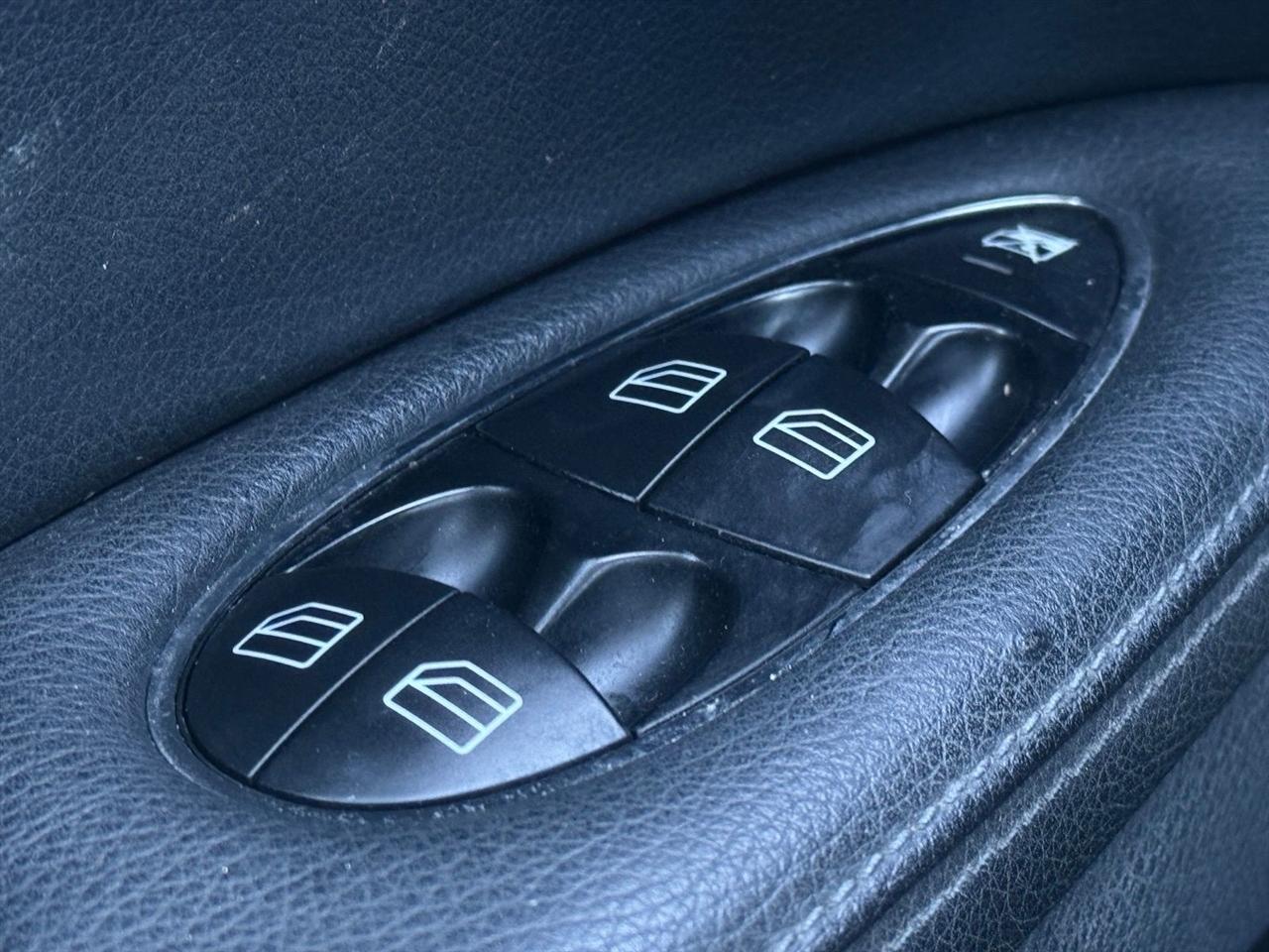 Mercedes-Benz E-Class  2009