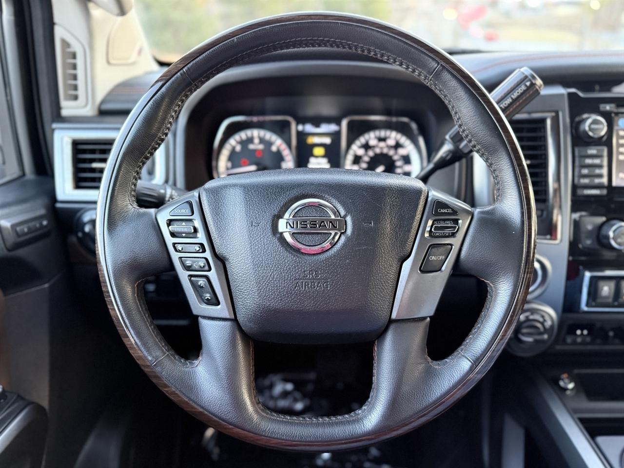 Nissan Titan XD  2016