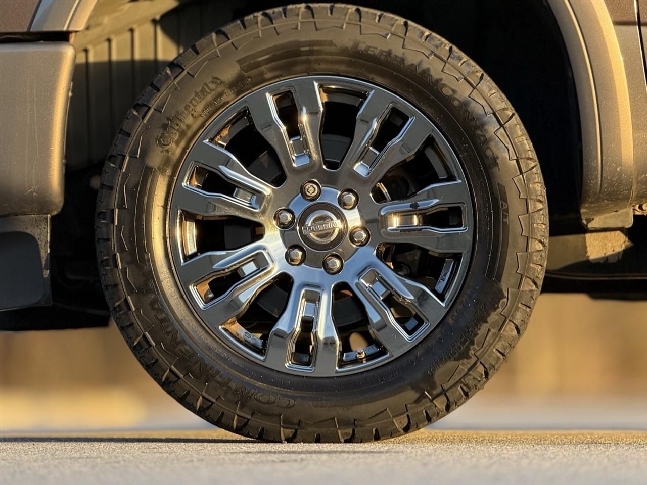 Nissan Titan XD  2016